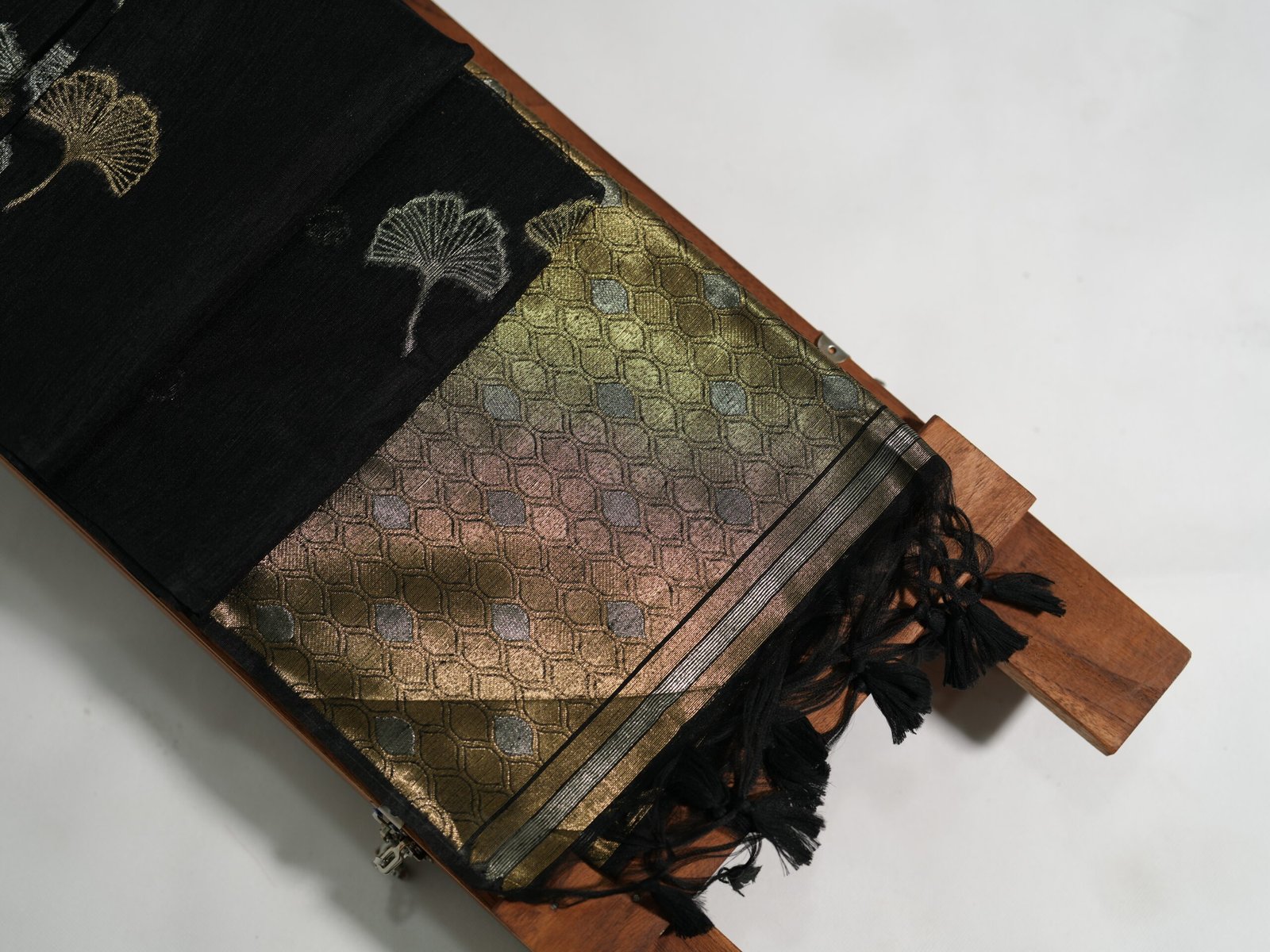 Linen Silk Saree